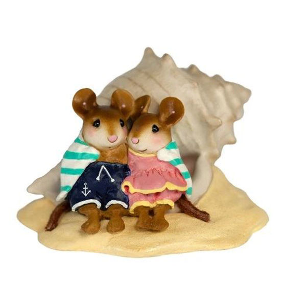 Shell-tering Together M-689 by Wee Forest Folk®