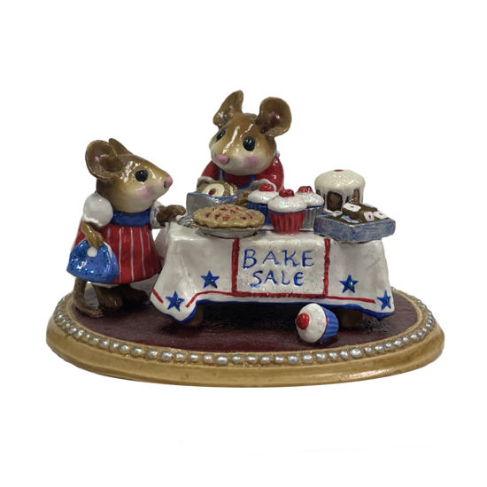 Mousey's Bake Sale M-220 (USA) by Wee Forest Folk®