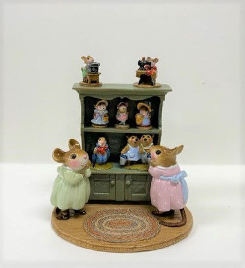 Annette's Birthday Collector's Curio M-674 (Custom Green) By Wee Forest Folk®