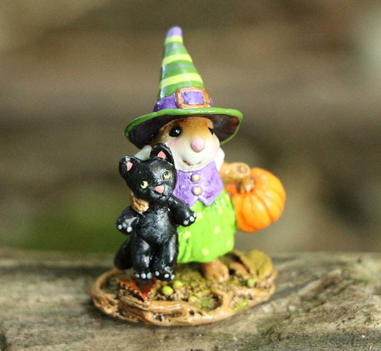 Halloween Handful M-652a (Green) by Wee Forest Folk®
