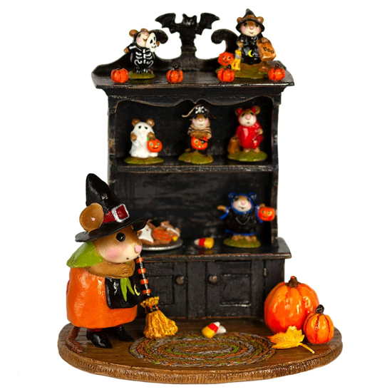 Collector's Halloween Curio M-674a (Orange Full) By Wee Forest Folk®